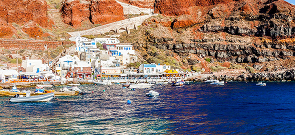 Hotels in Amoudi
